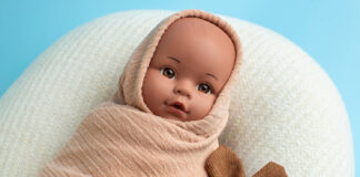 Haifo Jarirai Cikin Rigar Sac