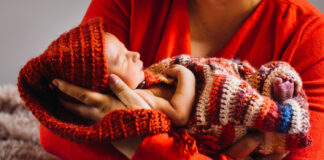 Zinariyar Awa Ga Jariran Mu